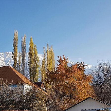 Гостевой Дом Chimgan Apple Garden Экстерьер фото
